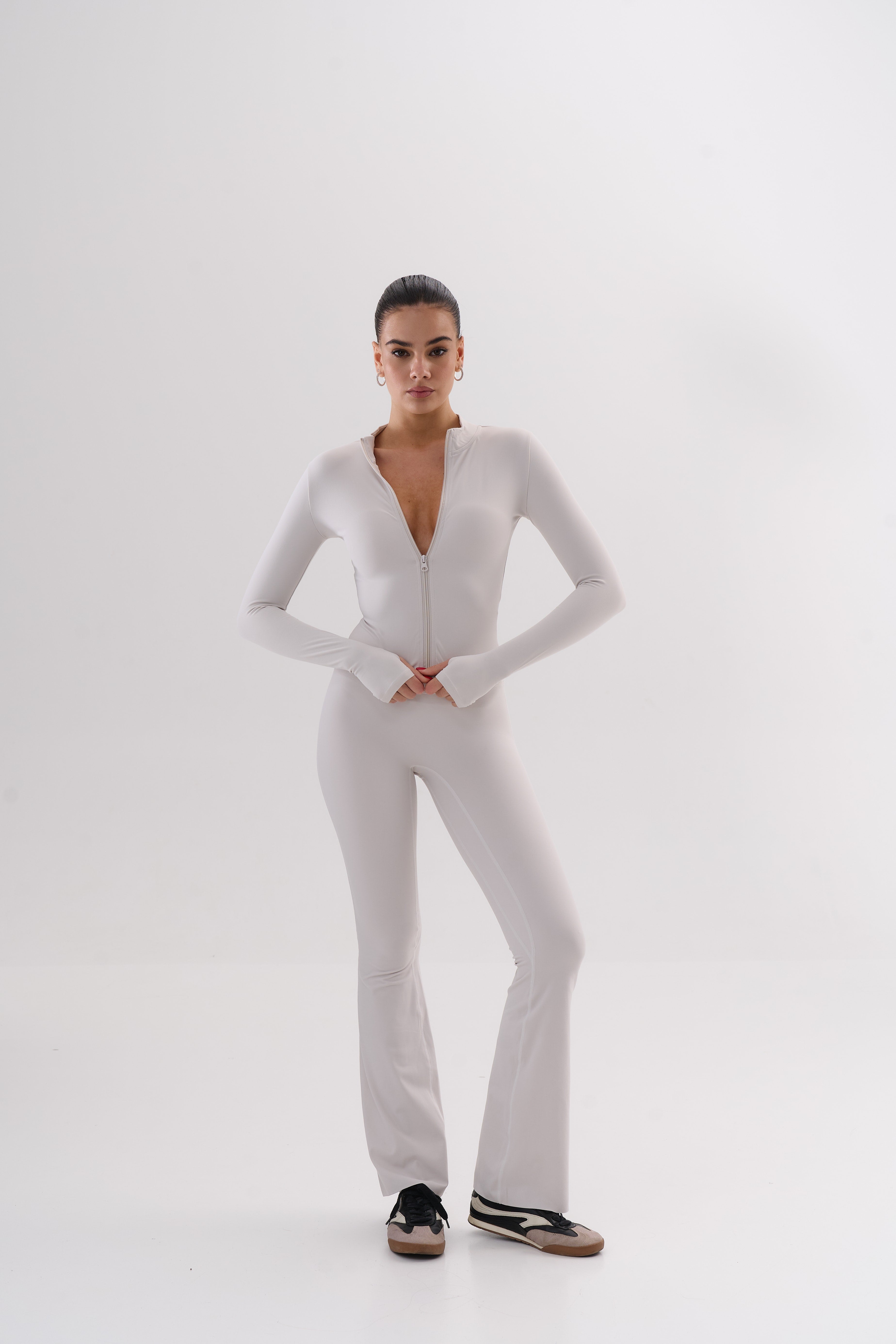 UMI Sculpt Flare Leggings – White