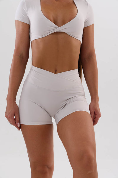 UMI Seamless Shorts – White