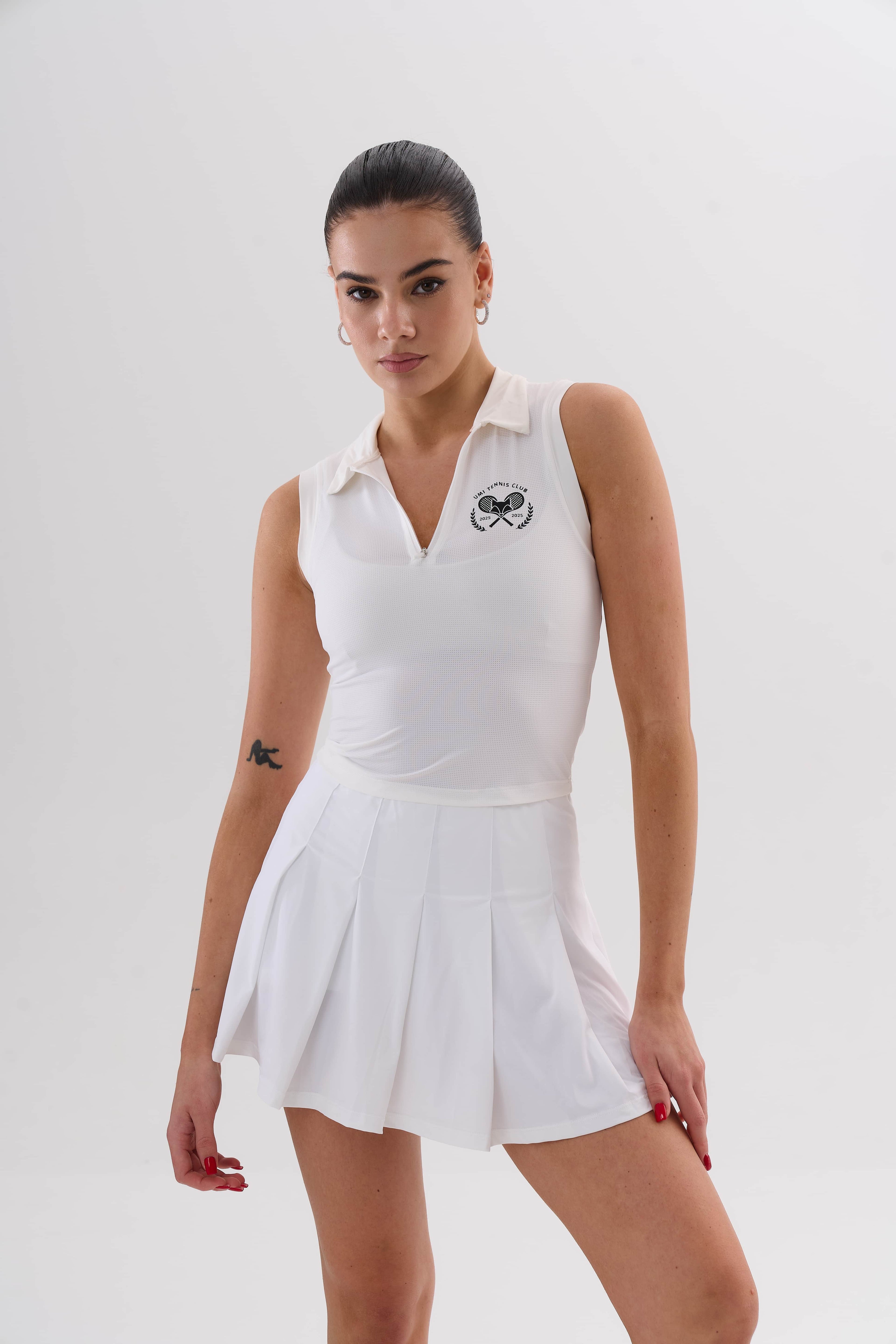 UMI Court Skirt – White