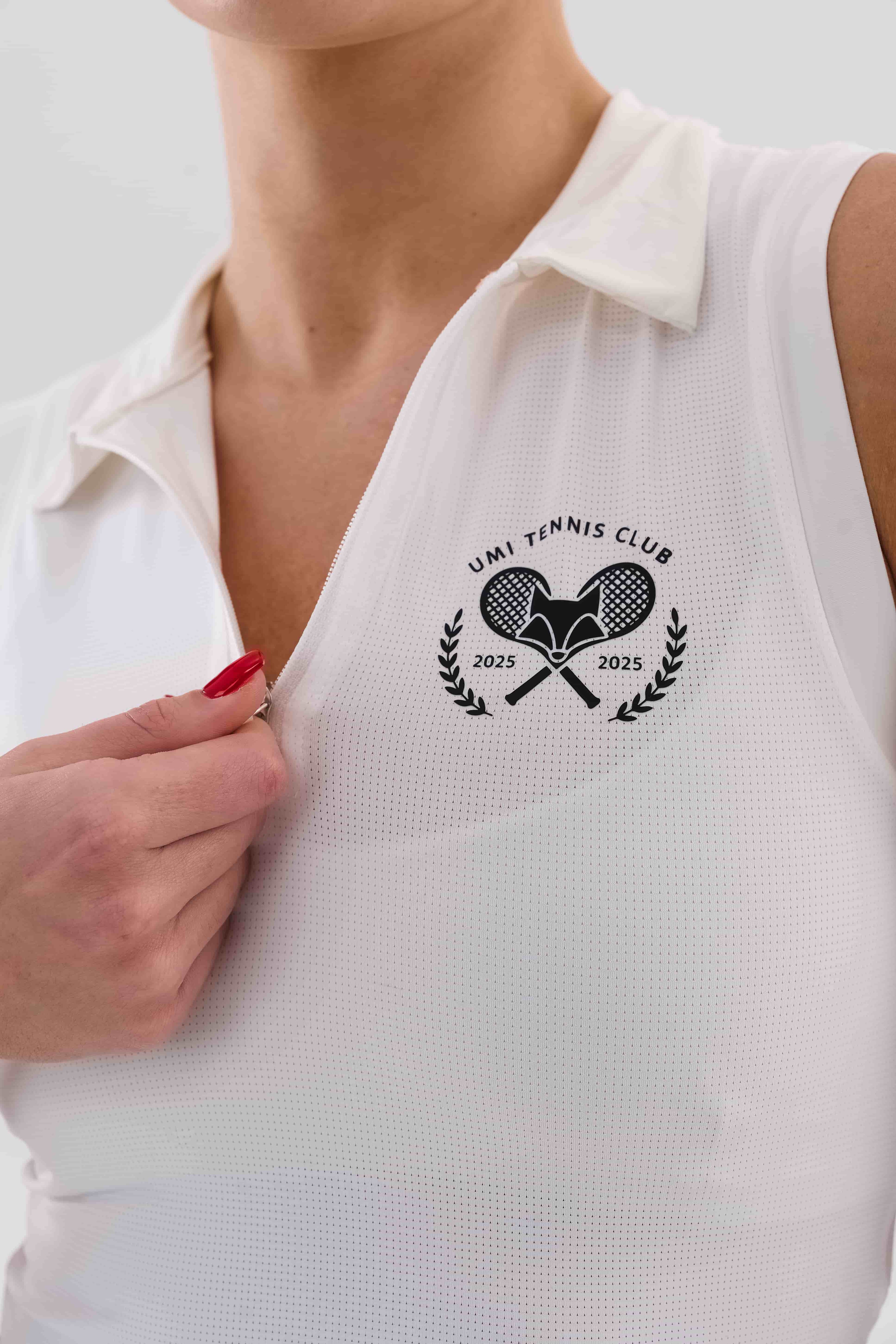 UMI Court Top – White